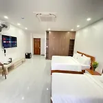 Golden Hotel